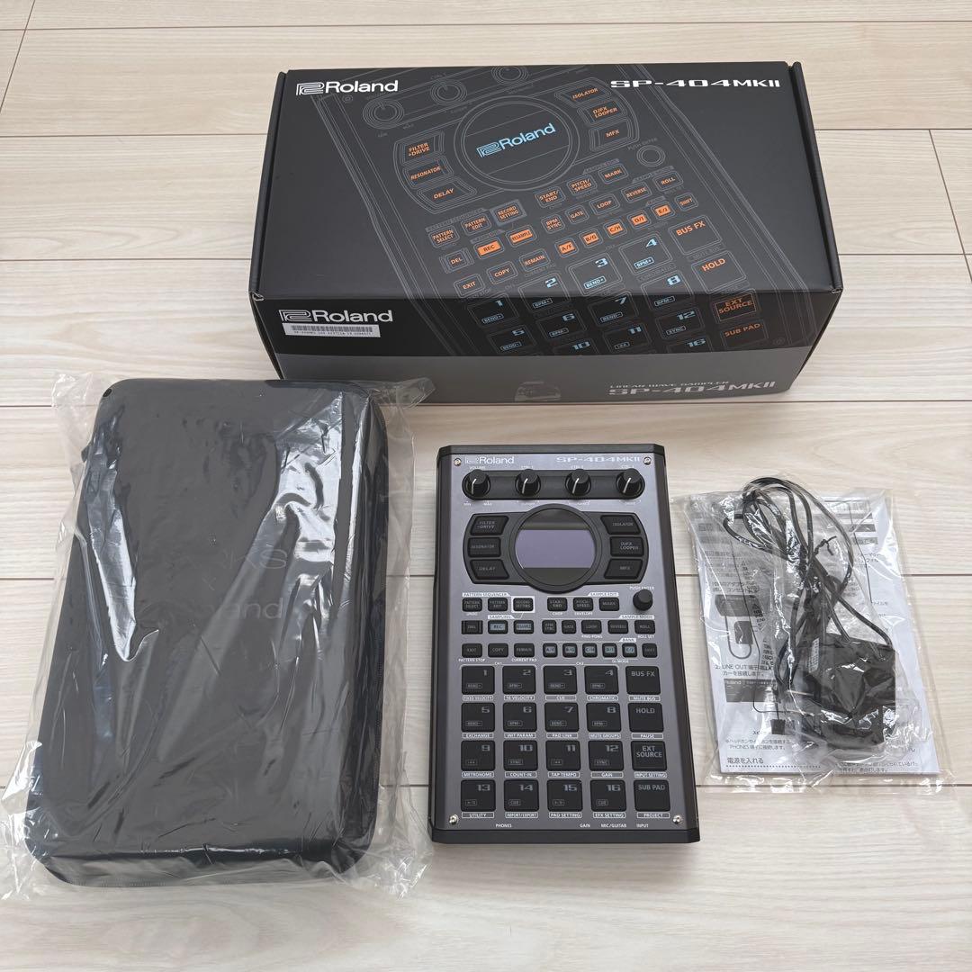 Roland SP-404 mkII ケース付属