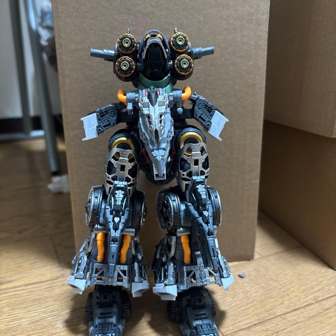 アクシズ社オシリス・エリア MGEXクシャトリヤ スタジオ