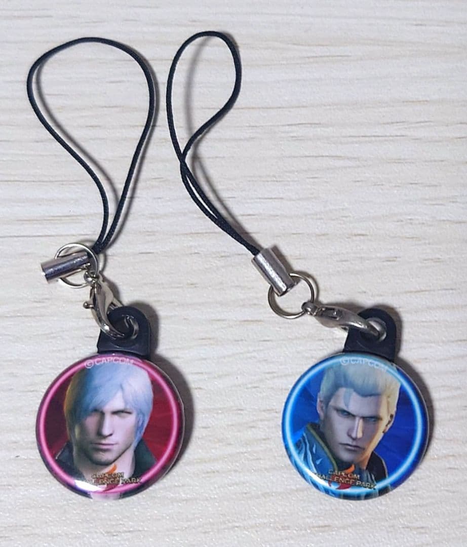 カプコンチャレンジパーク デビルメイクライ4 缶バッジ