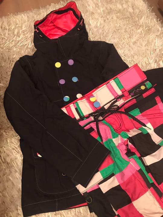 送料込み☆スノーボードウェア上下セット[レディースM]