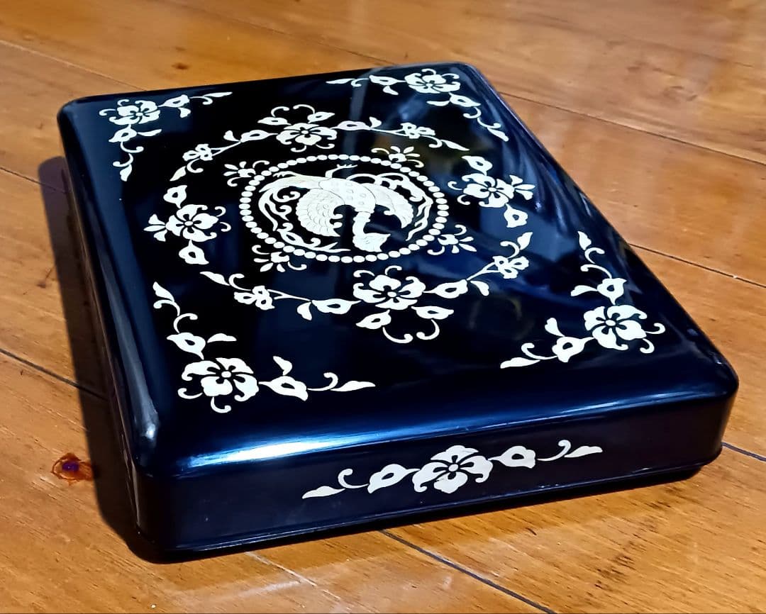 奈良漆器 正倉院文螺鈿硯箱 硯,水滴,唐墨2丁付 書道具