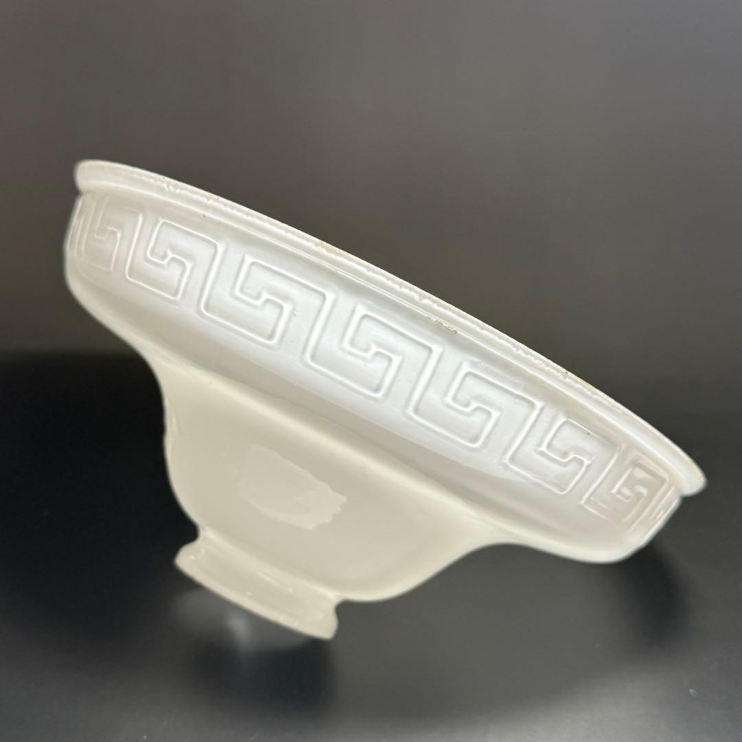 ◆希少 富士マーク入り乳白色電笠 雷文 大正〜昭和時代 戦前 和硝子◆