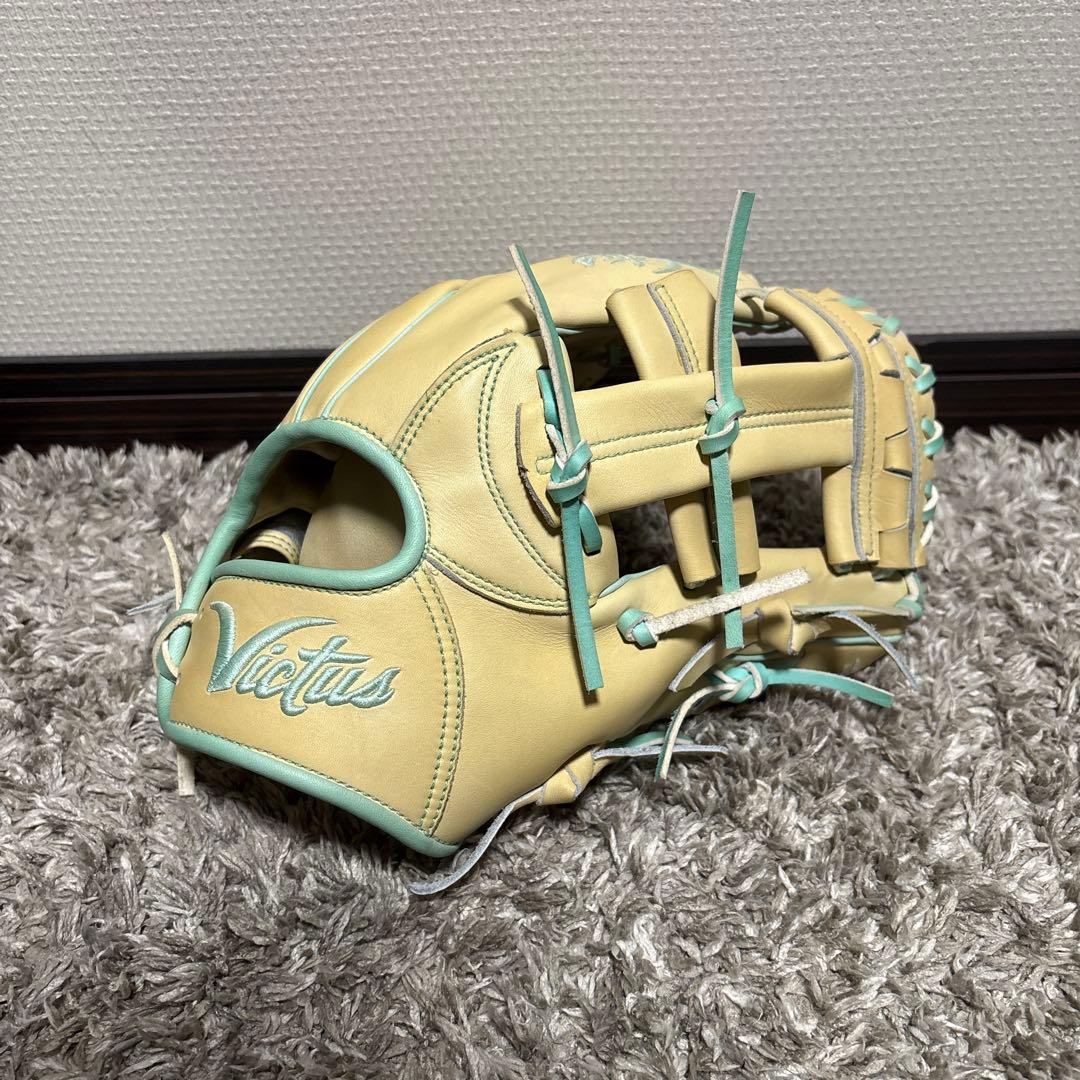 【激レア入手困難】Victus 硬式グローブ 内野手用硬式用