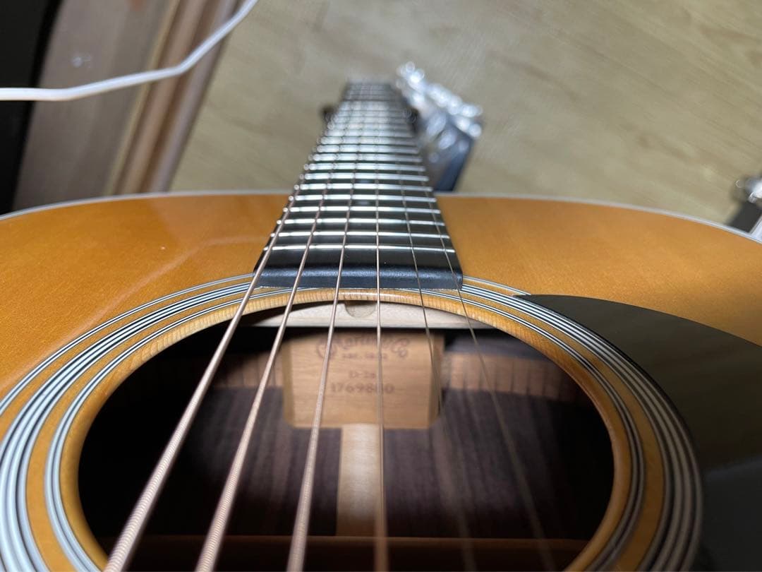 Martin D-28 2013年製 純正ハードケース付