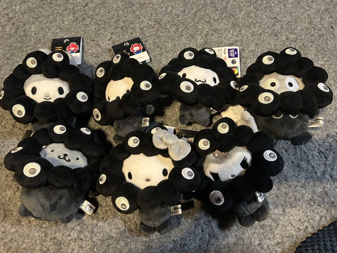 【新品】サンリオ黒ミャクミャクカラビナ付ぬいぐるみ　BC 全7種セット