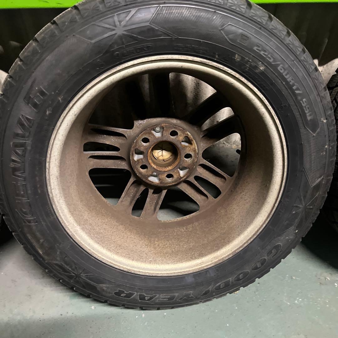 デリカd5 スタッドレスタイヤ　グッドイヤー　225/60R17