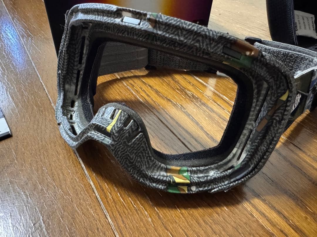 【anon】アノン m2 ハードケース・スペアレンズ等付属品付 アジアンフィット