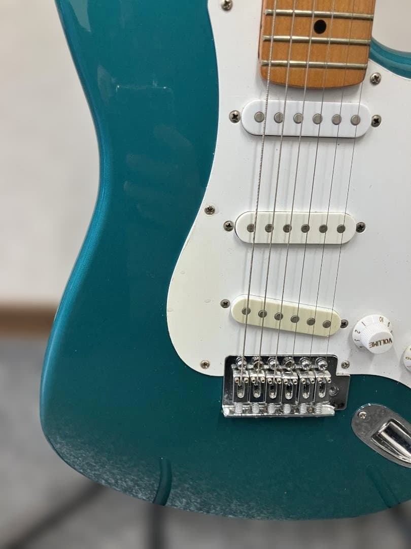 中古品 フェルナンデス（Fernandes）のエレキギター ストラトキャスター