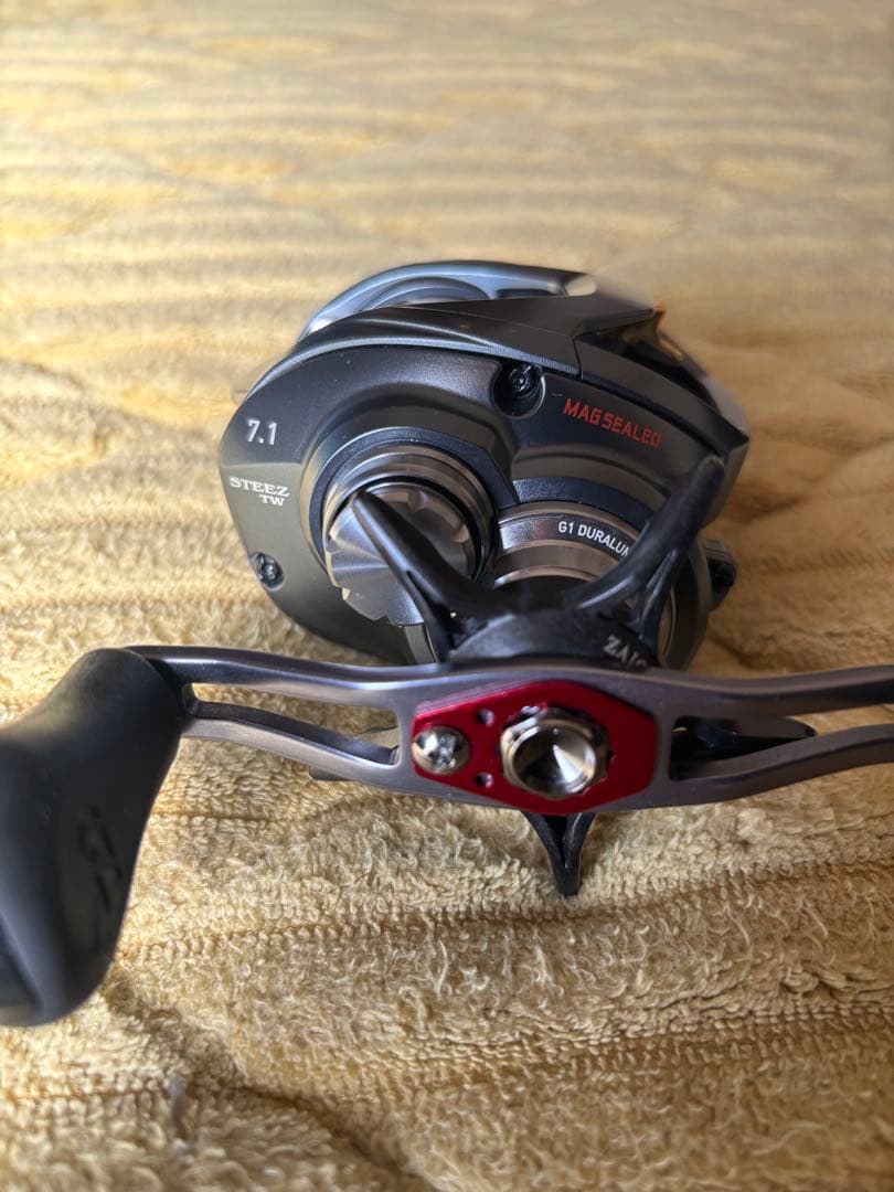 ダイワ　スティーズTW 7.1 右　依頼者価格