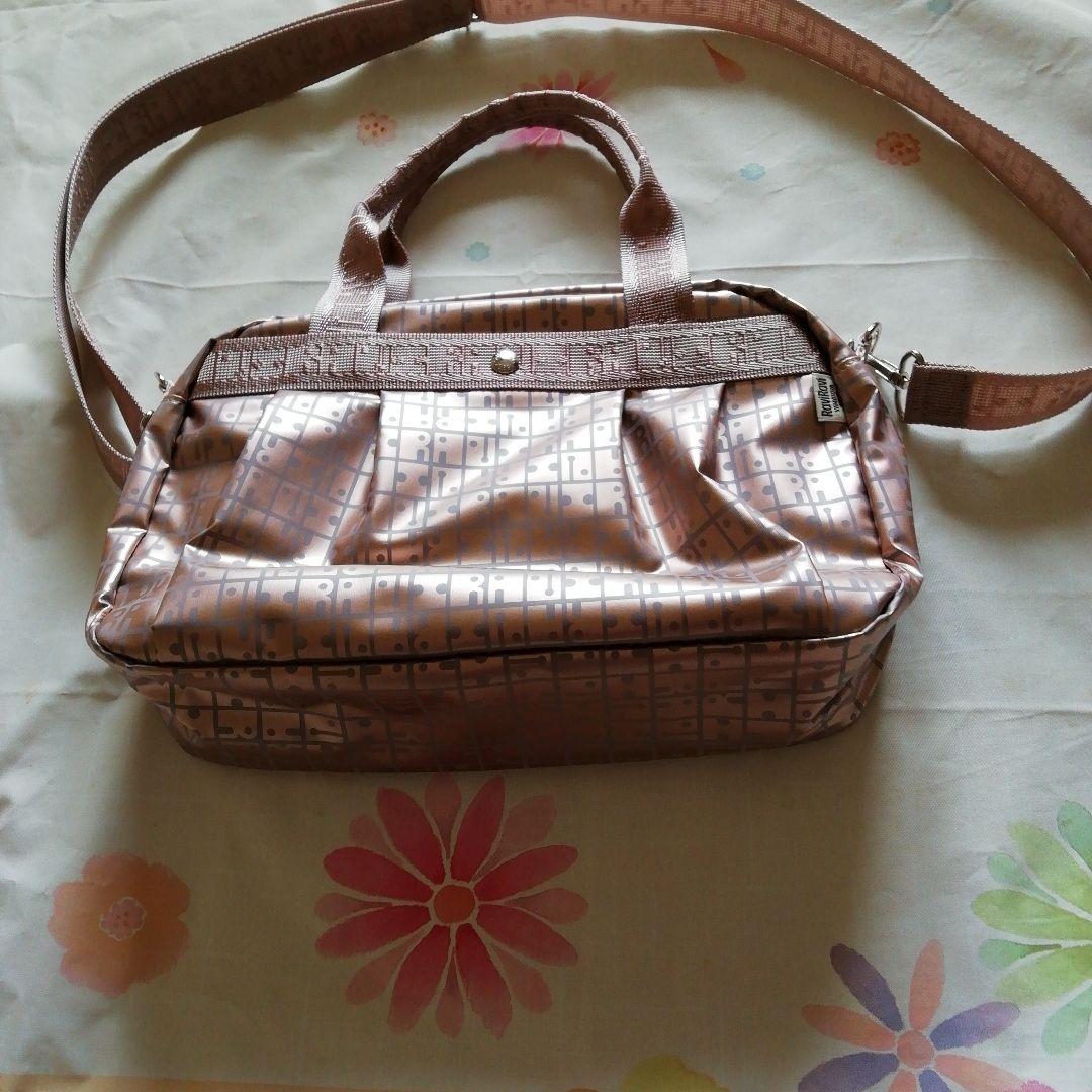 ヤマト屋ラビラビシヨルダーバック