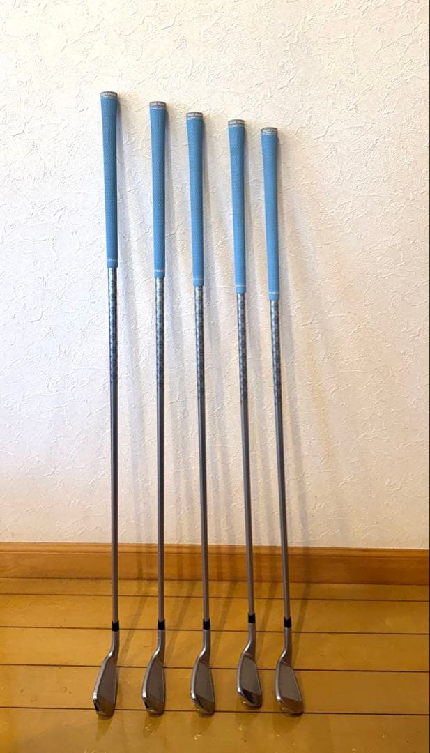 テーラーメイド Qiレディース アイアン(A) #7〜AW (カスタムオーダー)