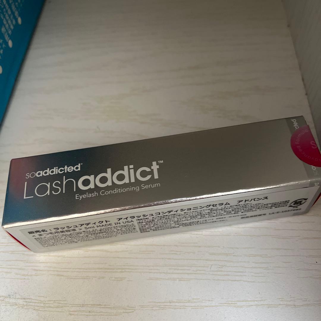 正規品Lashaddict まつ毛美容液