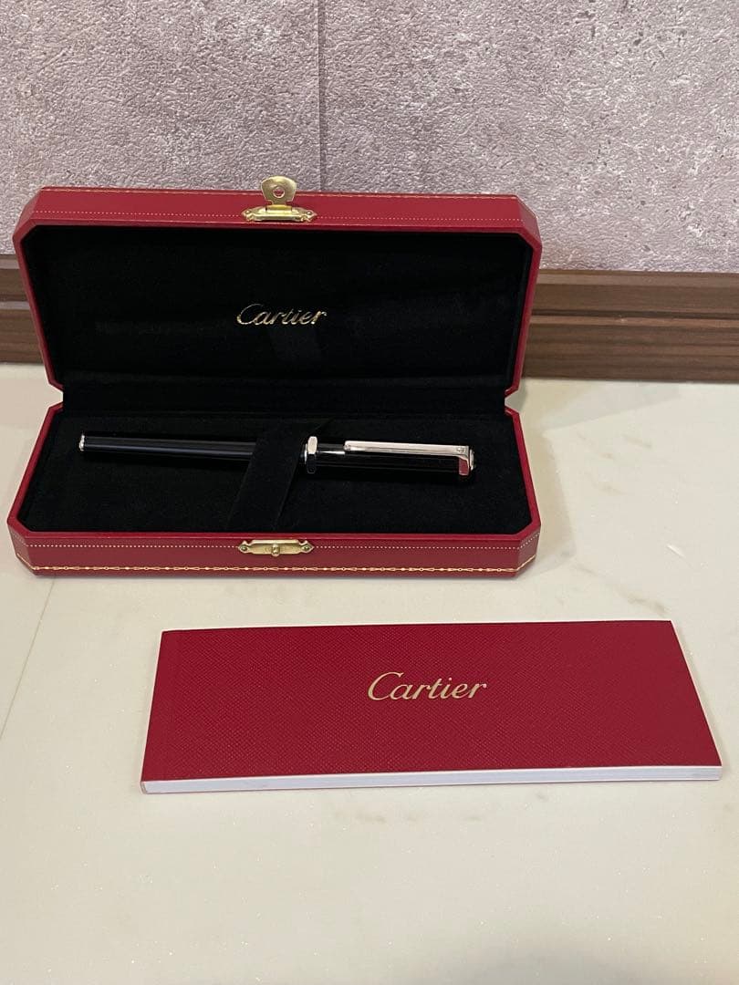 Cartier カルティエボールペン 専用ケース付き