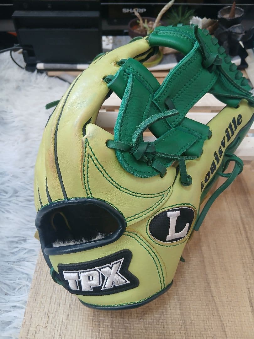 Louisville TPX 野球グローブ