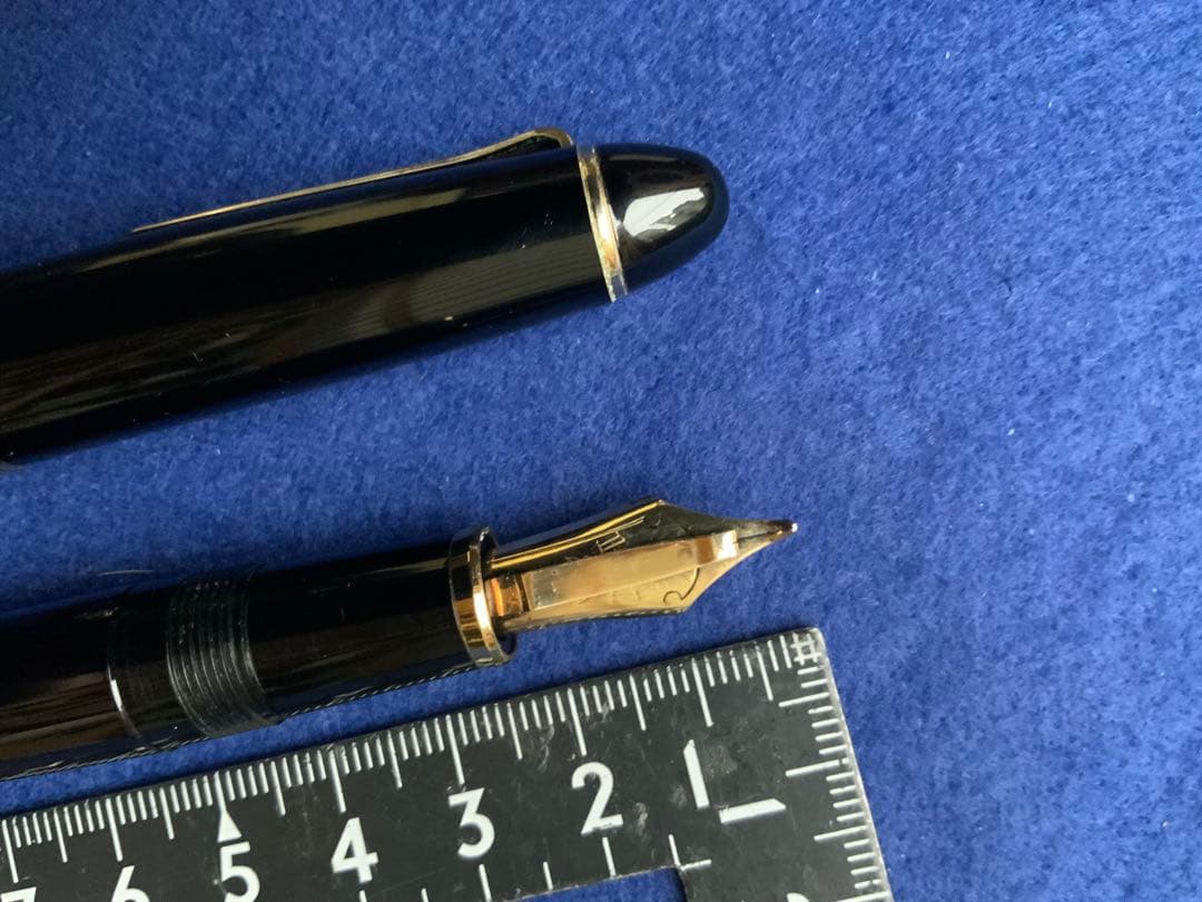 万年筆　セーラー筆でまんねん長刀エンペラー