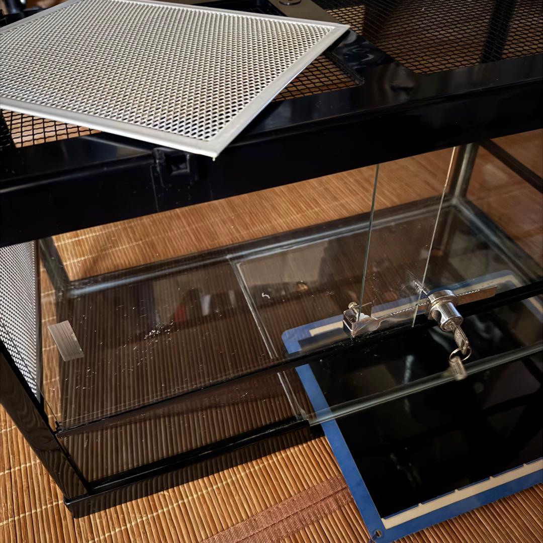 ケースバイケース６０M みどり商会 ケージ 鍵、パネルヒーターみどり商会付き