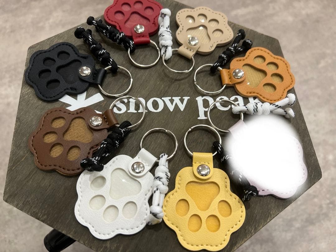 在庫処分　グレー　黒　ミニチュアシュナウザー2個セット　肉球2個付き