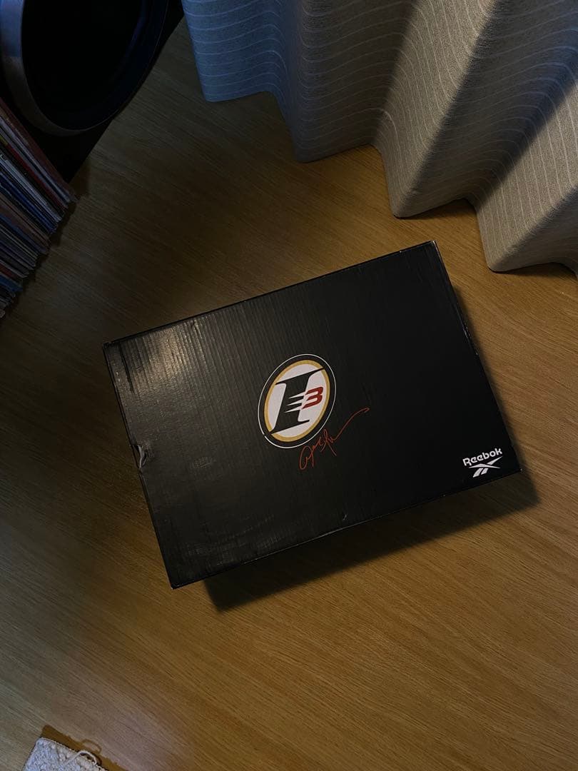 アンサー 4 Allen Iverson スニーカー