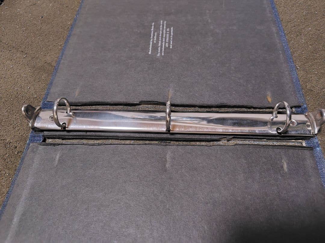 60s vintage Levi’s denim binder