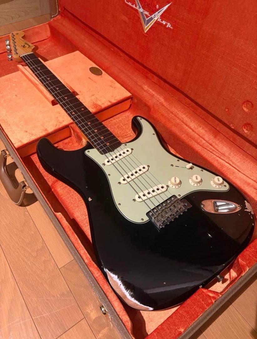 ギター Fender Custom Shop 62 Stratocaster Relic