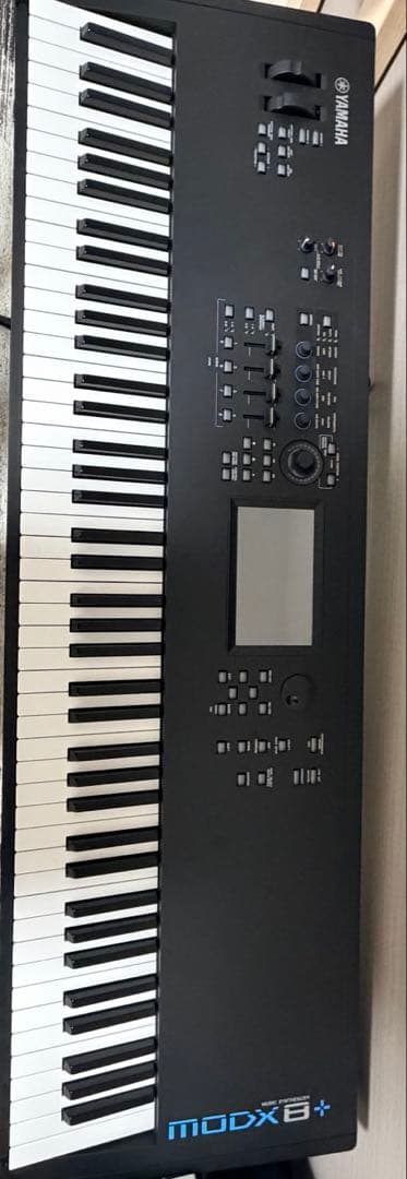 Yamaha MODX8＋88鍵シンセサイザー