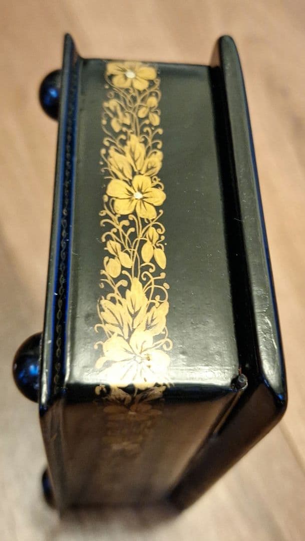 パレフ (ロシアの細密画を施した小箱)　大