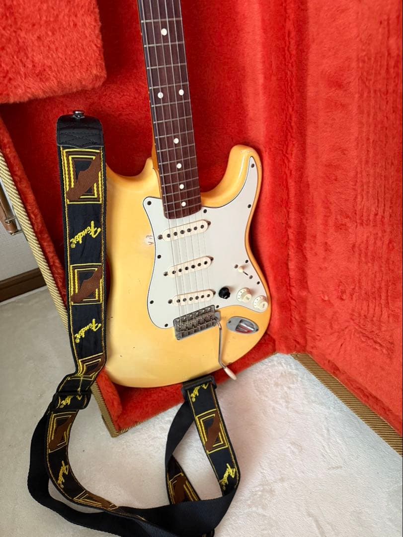 ギター Fender USA American Vintage Stratocaster