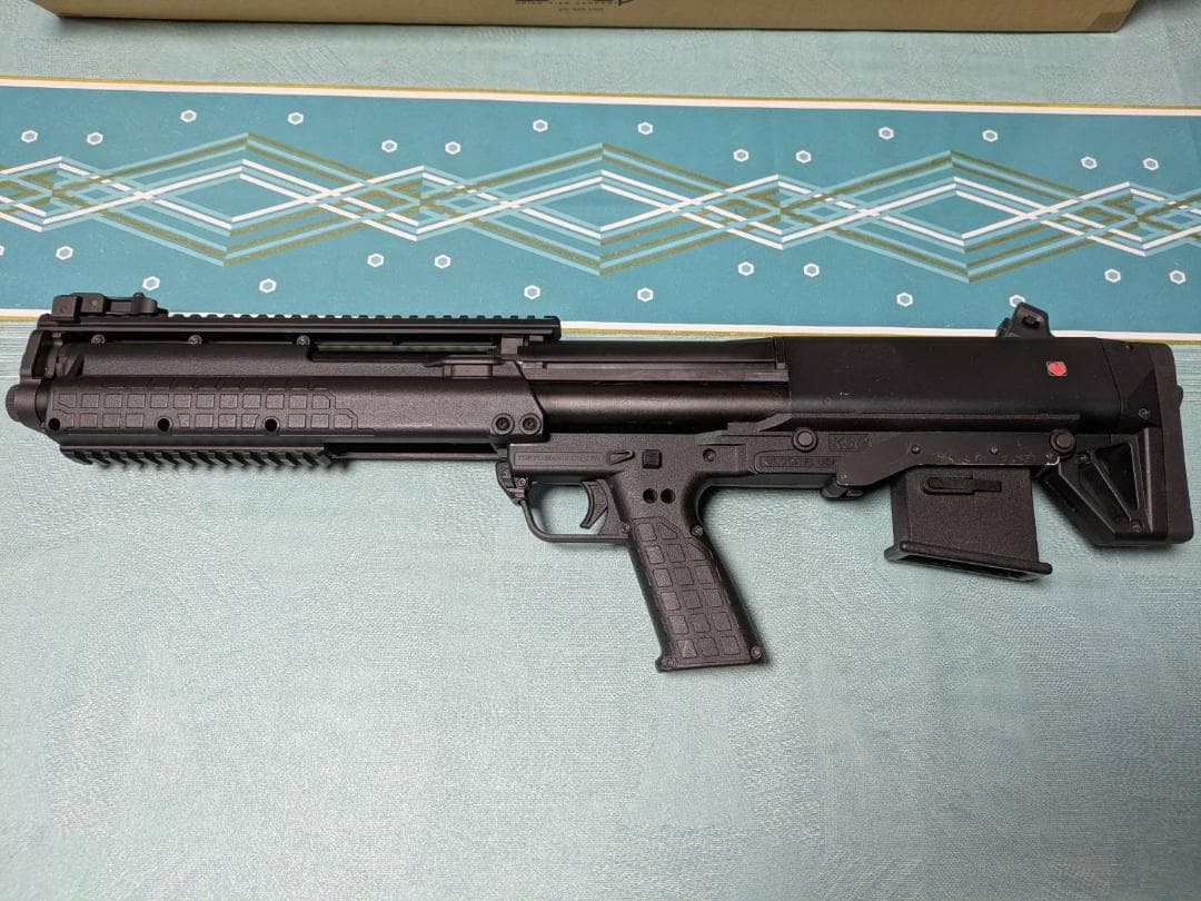 東京マルイ　KSG ガスショットガン サラマンダー付！