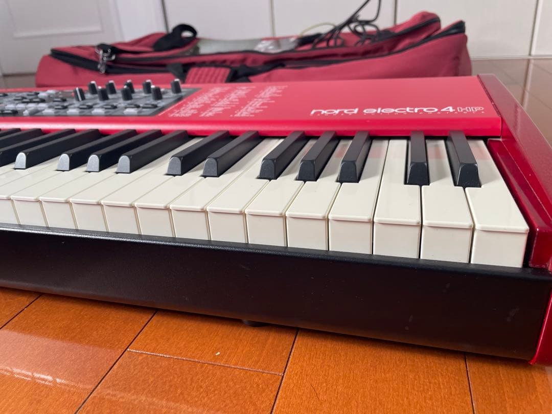 【値下げ】【美品】Nord Electro 4 HP 専用ケース付き