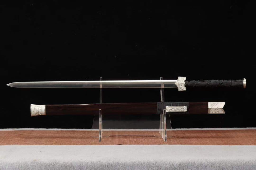 【白銅漢剣】 古兵器 武具　刀装具　日本刀　模造刀 居合刀