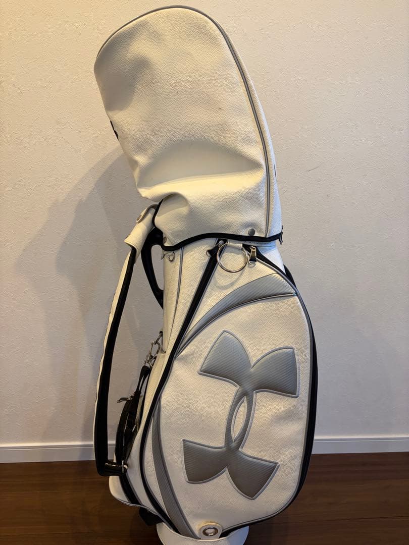 希少　UNDER ARMOUR キャディバッグ 9.0型　アンダーアーマー