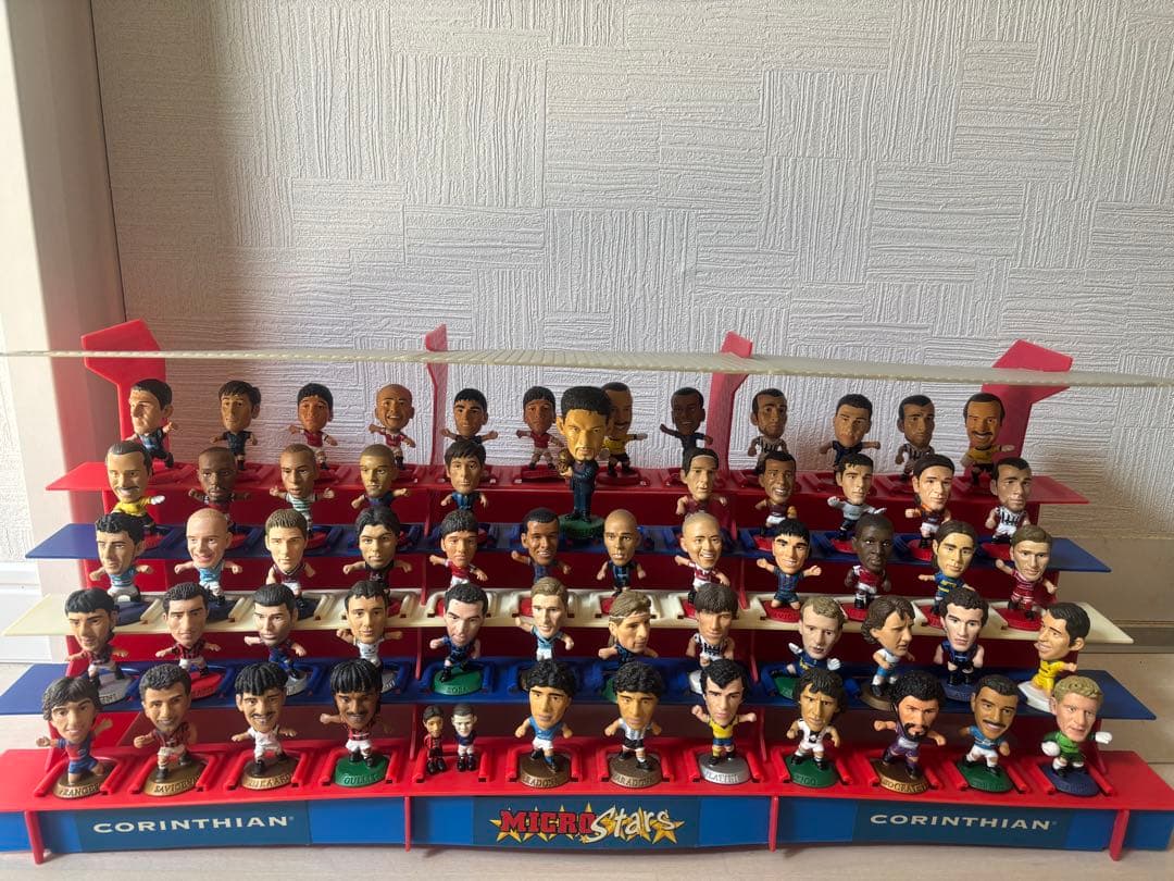 サッカーフィギュア　60体以上　R.バッジオのバロンドール記念特大フィギュア付き