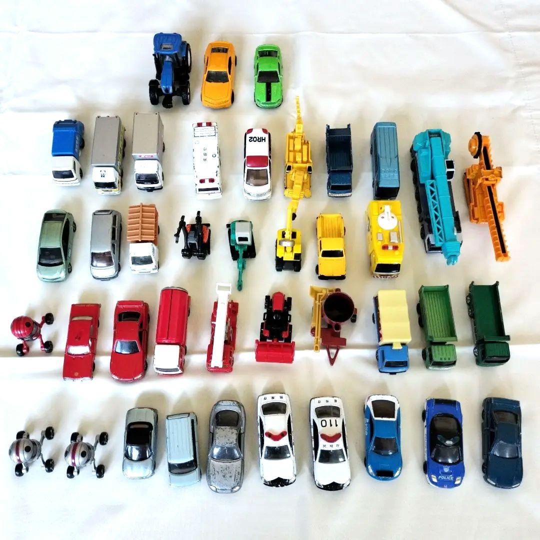 トミカ　ミニカー　働く車　 38台 ＋3台
