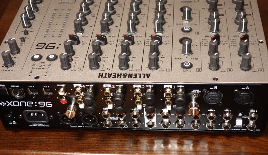 新品同様　Allen & Heath Xone:96 DJミキサー
