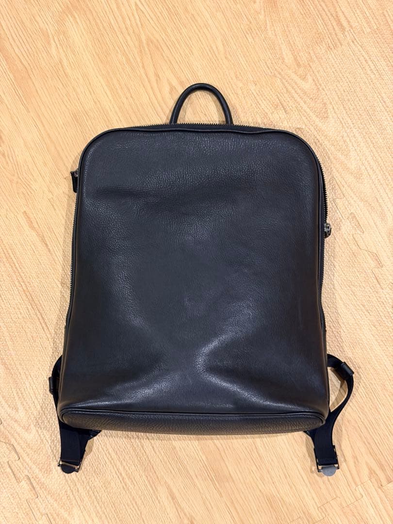 FlathorityのオイルミーリングPCリュック(M) 16インチ可能