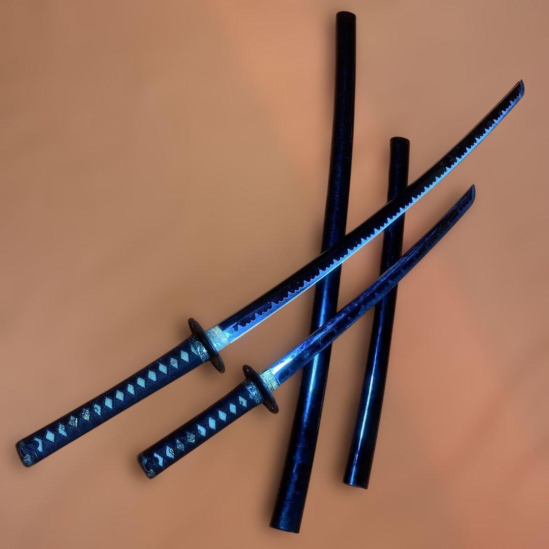 模造刀大小２本セット(下緒無し) 黒柄 波図透し丸鍔 黒呂鞘