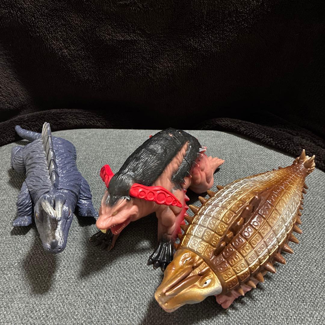 ウルトラマン怪獣フィギュア 21 体 日本製 硬質フィギュア他