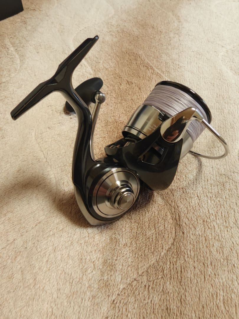 24セルテートLT4000-CXH スピニングリール