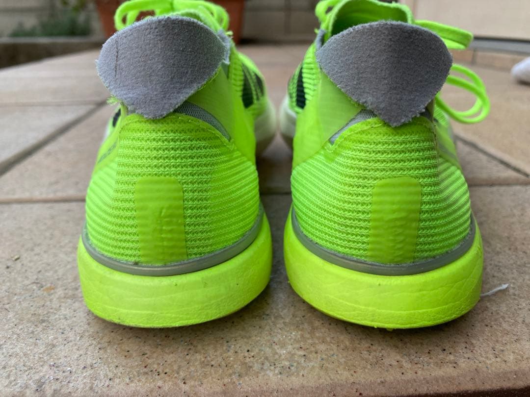 adidas 陸上 中距離用スパイク アディゼロアバンチ