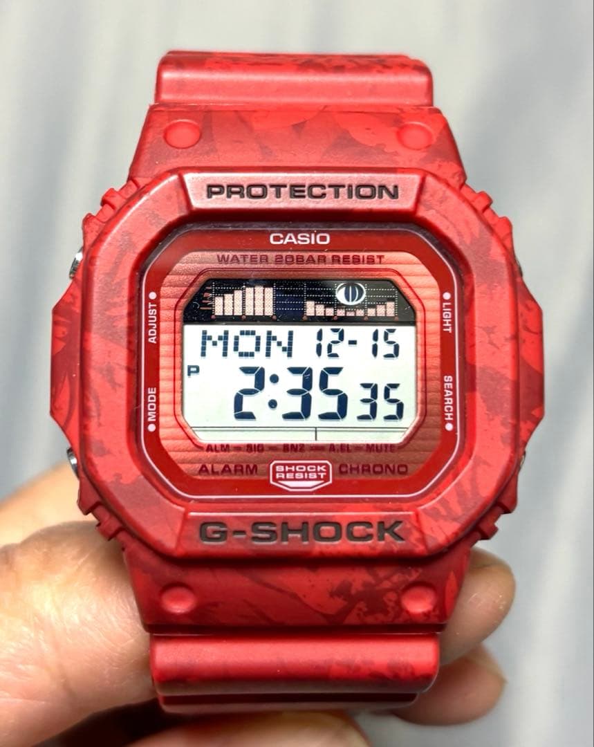G-SHOCK GLX 5600F-4JF タイドグラフ腕時計 レッド