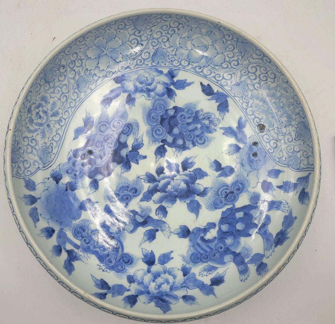 伊万里焼　染付　獅子に牡丹の図　大鉢　大明成化年製　時代物　古伊万里　美術品