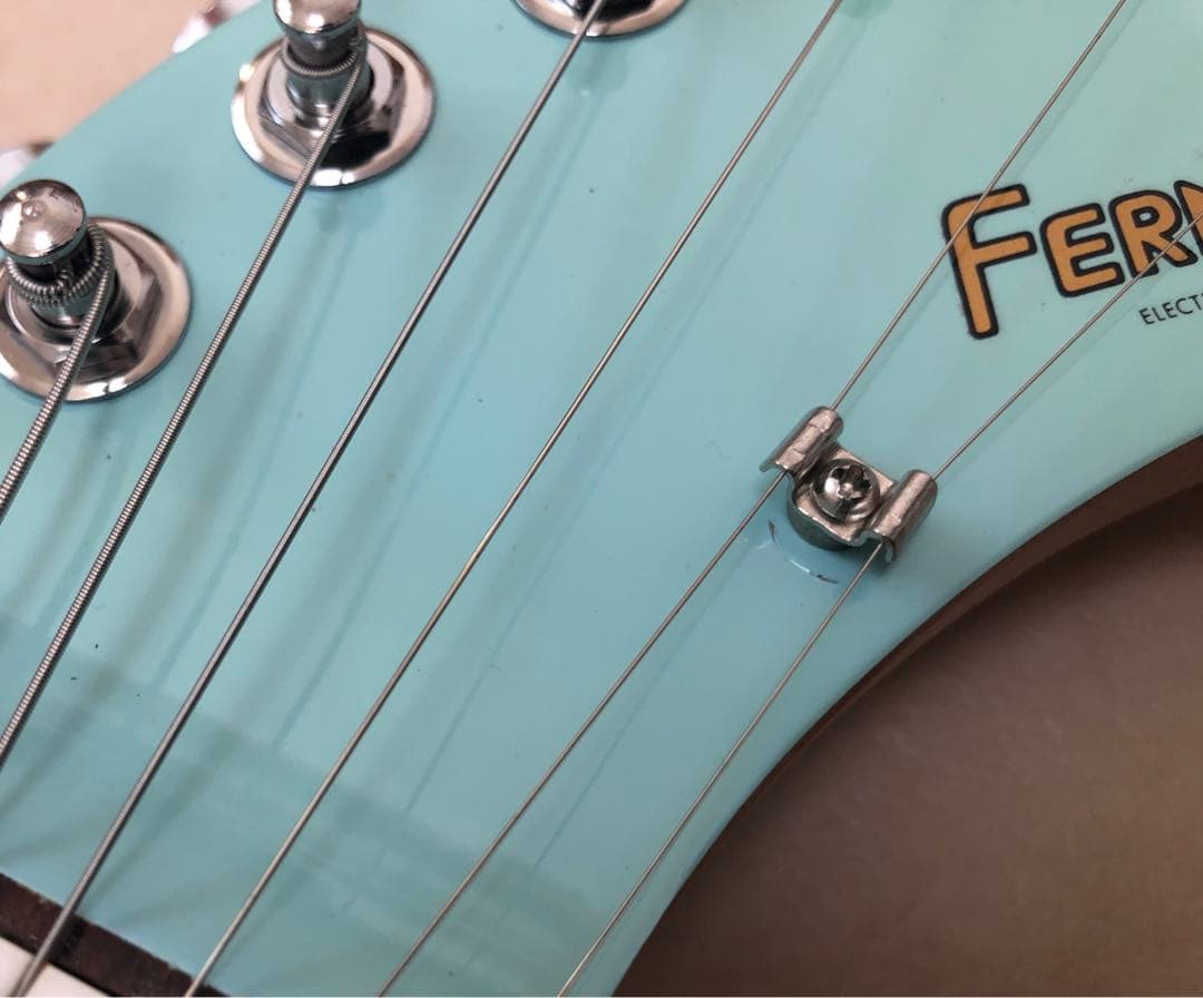 【超美品】ZO-3 ライトブルー アンプ内蔵ミニギター 専用ケース付 ぞーさん