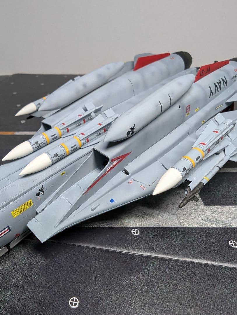 ハセガワＦ−１４Ａ 完成品VF-31トムキャッターズ飛行状態1/72完成品