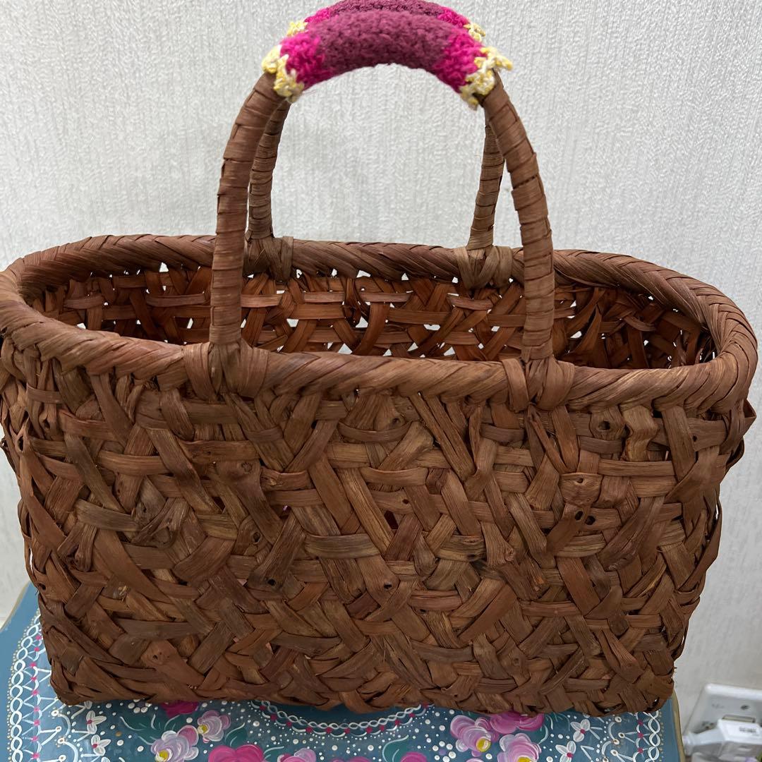 n*5様 〈最後値下げ〉山葡萄のかごバッグ　乱れ編み