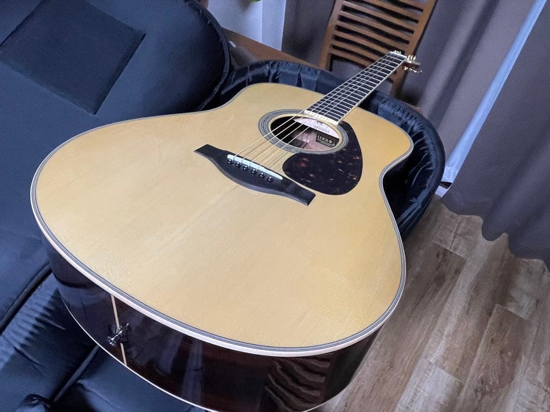 【極美品】Yamaha LL16 ARE 専用セミハードケース付き