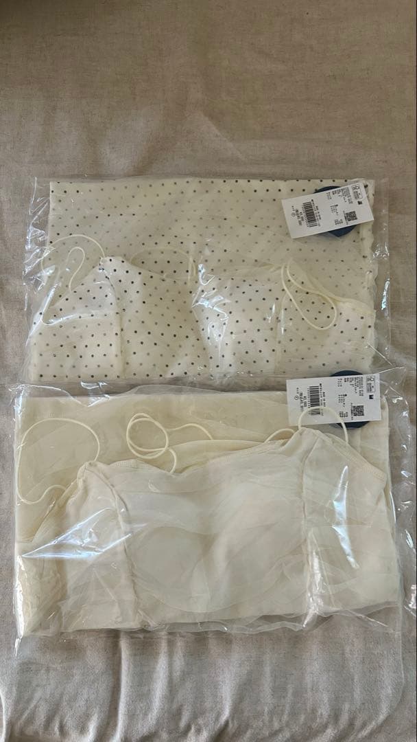 ローリーズファーム クッキーアンドクリーム　カップ付きキャミソール　ともね