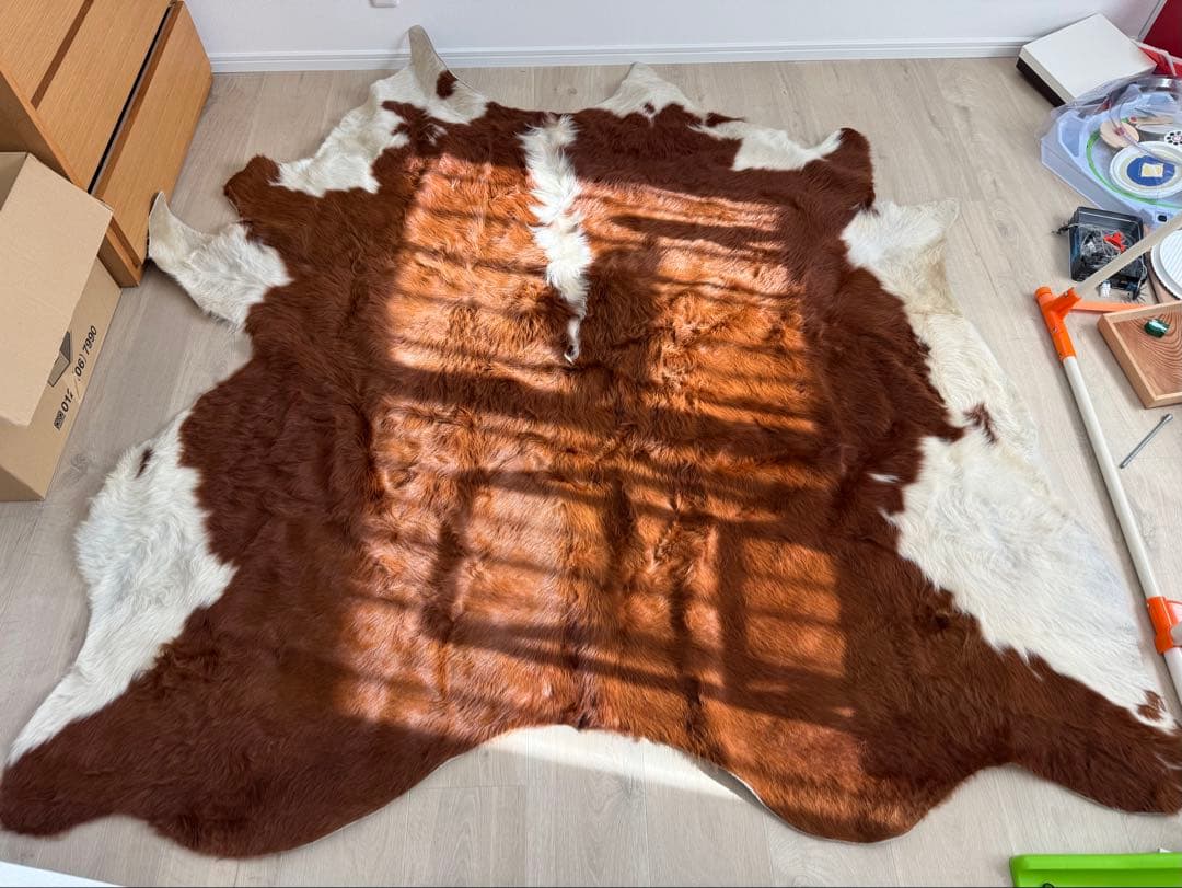 IKEA カウハイド　KOLDBY ブラウン牛革 ラグ 茶白 毛足長