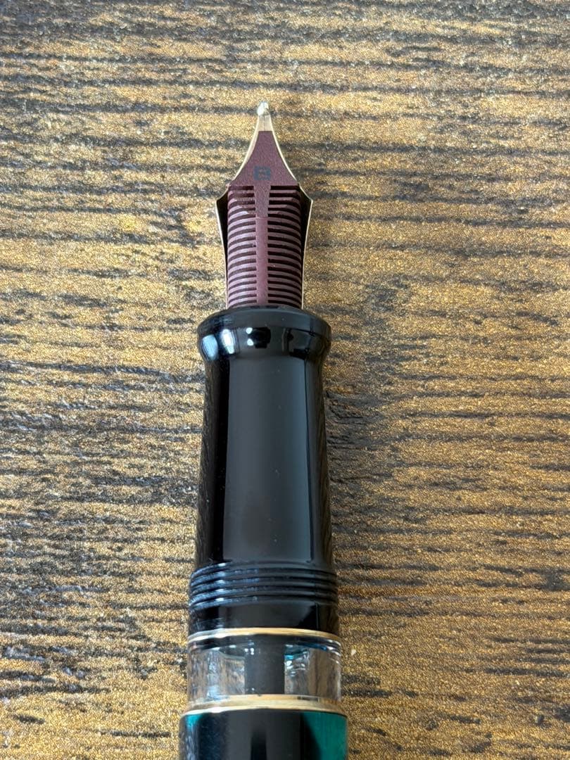 未使用に近い　アウロラ　オプティマ　グリーン　14金　ゴールド　B 万年筆