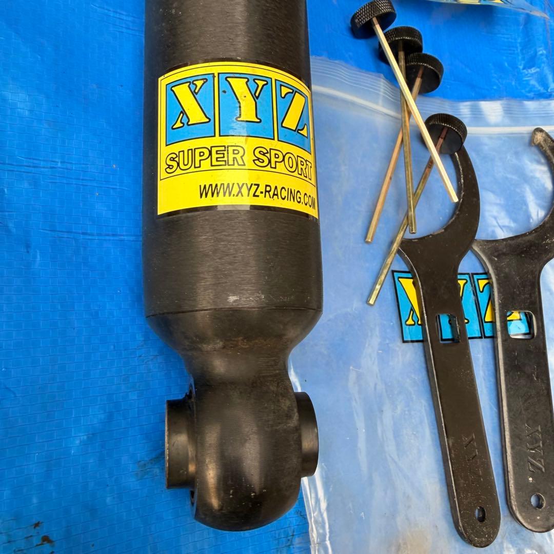  5シリーズ F10 [XYZ 車高調] [フルタップ 全長調整式]