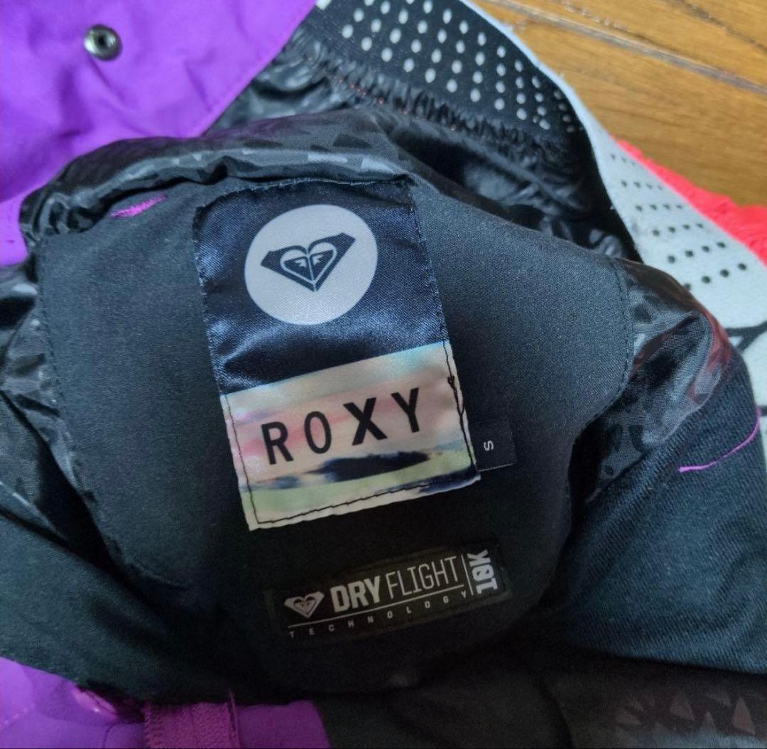 【美品】ROXY　スノボウェア　上下セット　Ｓ　総柄　　カラフル　ロゴ　パープル